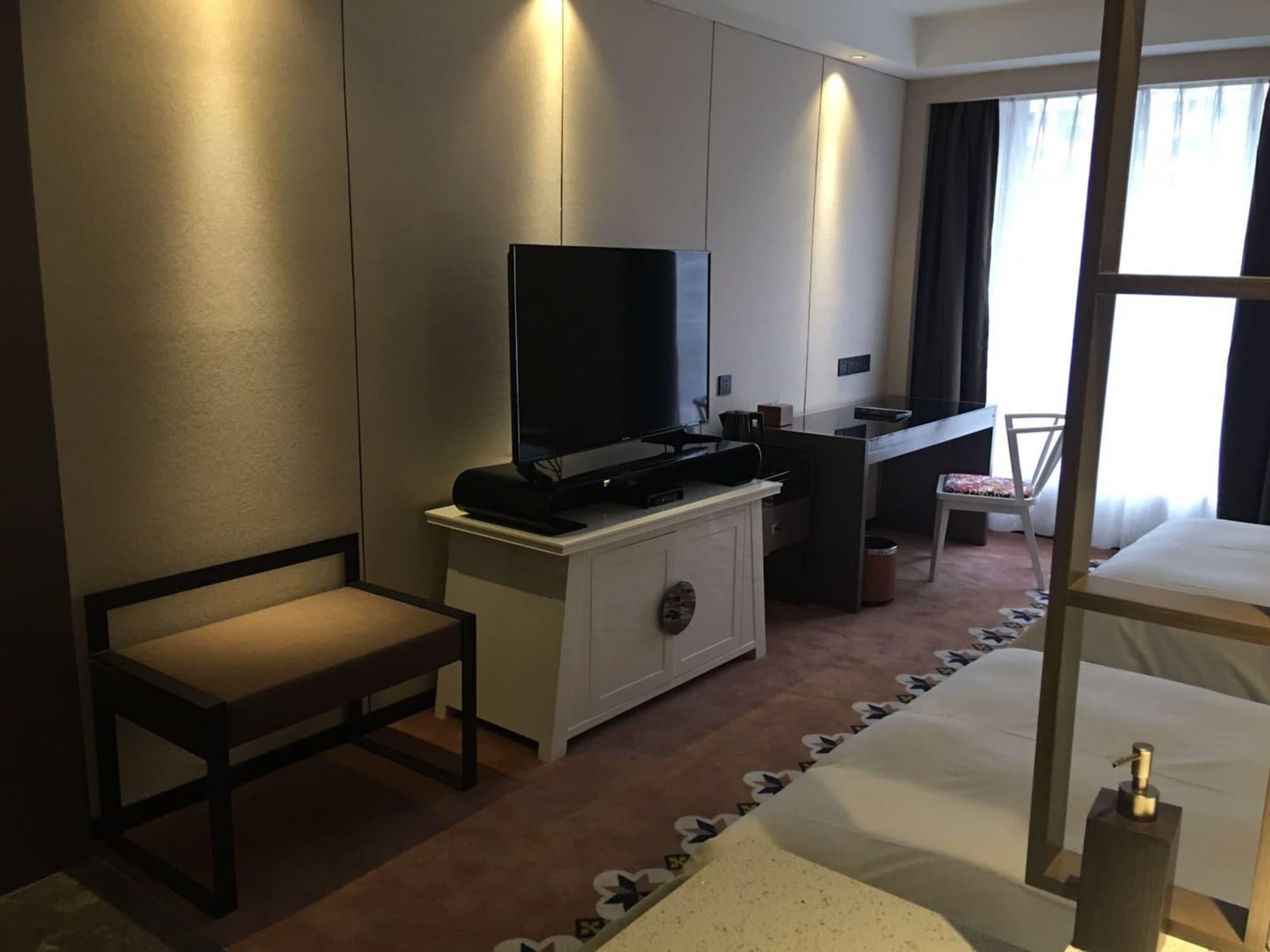 Paco Hotel Dongpu Guanghzou -Free Shuttle Bus For Canton Fair Екстер'єр фото