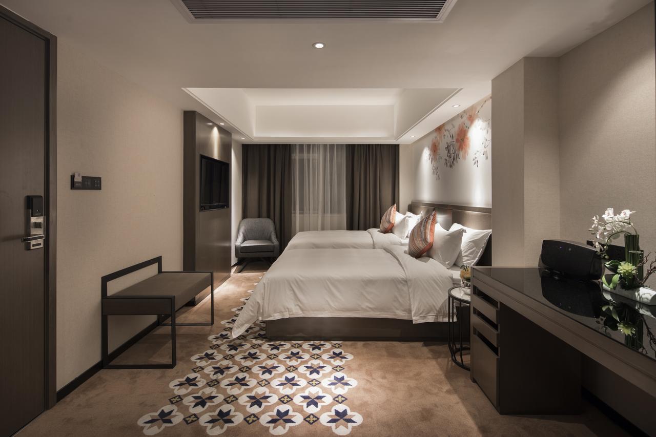Paco Hotel Dongpu Guanghzou -Free Shuttle Bus For Canton Fair Екстер'єр фото